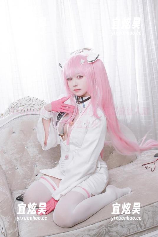 Asagiriai Asagiriai的巫女服自拍,竟然能让人对写真这么上头!