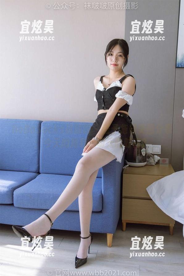 BoBoSocks袜啵啵-稚予 BoBoSocks袜啵啵 - 稚予拖鞋美图分享:今天的拖鞋,明天的时尚?