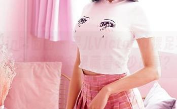 Feilin嗲囡囡 - 果儿Victoria裸足写真：全套的姿态里藏着多少故事？