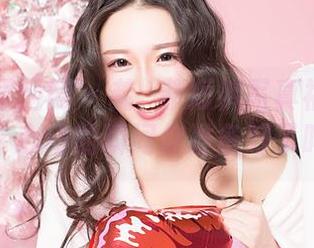 GIRLT果团网 - 龚玥菲短裤写真福利大放送，心动的瞬间你准备好了吗？