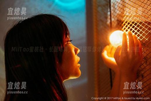 MiiTao蜜桃社-许思铭 MiiTao蜜桃社 - 长腿写真,许思铭带你体验被腿迷住的快感