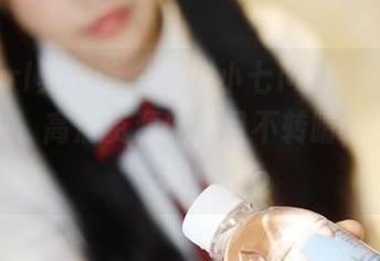 MyGirl美媛馆 - 在伊小七MoMo的海边冒险中，高清资源让你目不转睛，心跳加速！