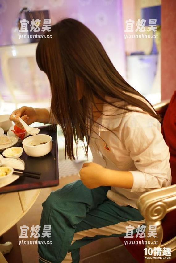 ROSI口罩 ROSI的黑色蕾丝,下载完美写真,你准备好心跳加速了吗?