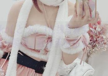 Tomiko(とみこ)在线写真全记录：海边的每一瞬间，我仿佛也在浪中穿梭！