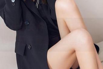 TouTiao头条女神 - 李丽莎的写真日记，爱的箴言竟然藏在壁纸里！