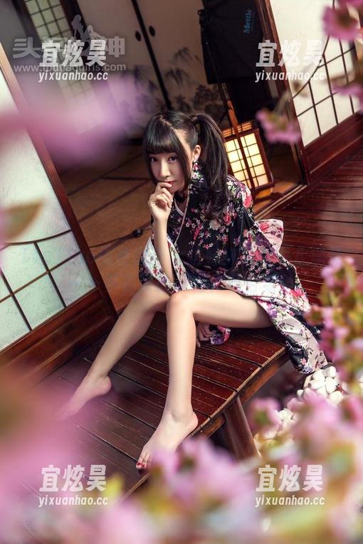 TouTiao头条女神-罗蔓蒂 TouTiao头条女神 - 这妹妹好像不止漂亮——罗蔓蒂的美图作品合集!