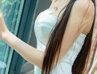 UGirls尤果网 - 不只是泳衣：乔依琳高清照片里的夏日微风与美好瞬间