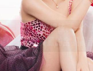 UGirls尤果网 - 一双棉袜、一个艾霓莎，怎能少了原图资源的全景暴击？