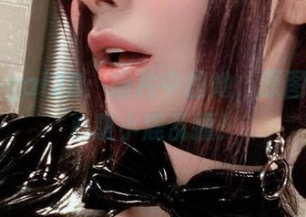 Vinnegal2B：图片中的她，原图看得我心脏小鹿乱撞！