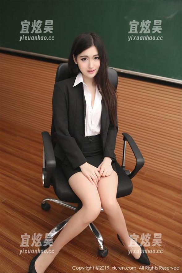 Xiuren秀人网 - Lovely璐璐勤奋花嫁：这组原图让我觉得我的婚礼要不要换个主题？