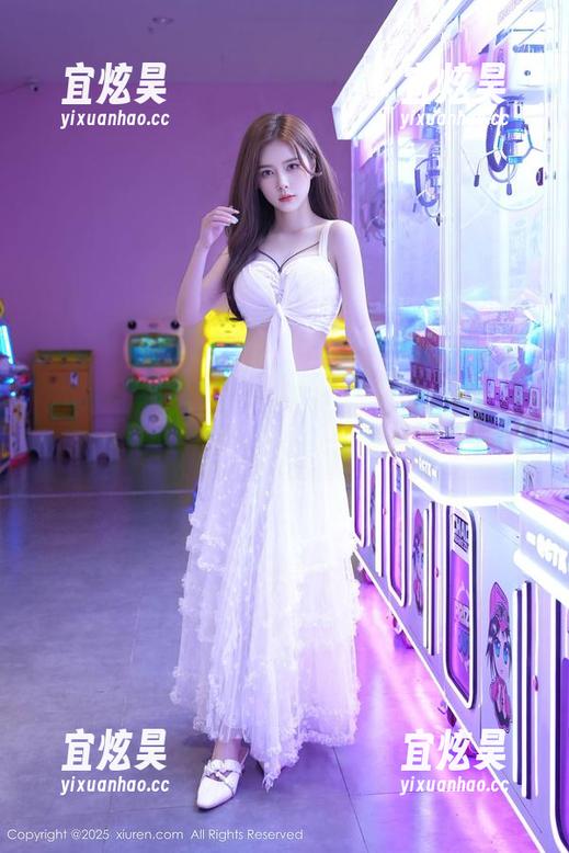 Xiuren秀人网-伊小七MoMo Xiuren秀人网 - 吊带的魅力无法挡!下载高清伊小七MoMo,准备感受一波!