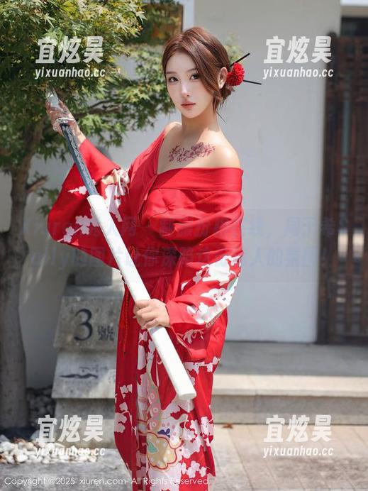 Xiuren秀人网-周于希Sally Xiuren秀人网 - 制服扮相在线,周于希Sally的图片让你深陷这份迷人的氛围!