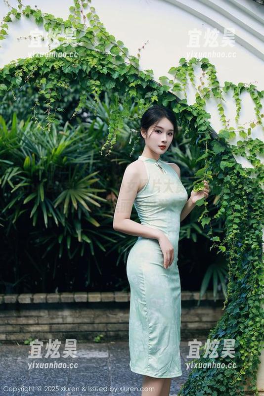 Xiuren秀人网 - 少女照片大赏：是小逗逗在逗趣与美丽之间游刃有余