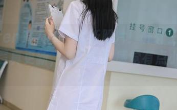 Xiuren秀人网 - 最新照片！轩轩王子的白裙写真更新，光影下的感觉有点小微妙。