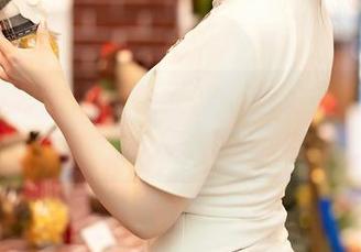 YouMi尤蜜荟 - 徐安安学姐的独家时刻——偷偷分享的图片合集