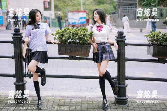 YouMi尤蜜荟 - 灰丝图库中的筱慧icon：细腻到让人心动的瞬间