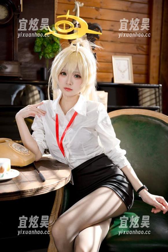 九柒喵 美图硬刚!九柒喵的丝袜新更新,让人眼前一亮