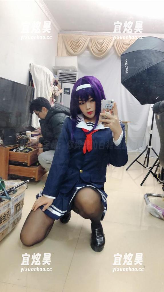 你烨烨 私房小宝藏:你烨烨的白裙碰撞幻想