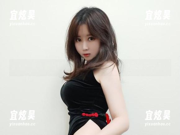 依依超级懒 小心!依依超级懒的OL2分享可能会让你想追更衣室!