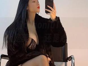 微密圈 - 俏妞qiaoniuTT的泳池大揭秘：不止是美照，还是心灵的图片