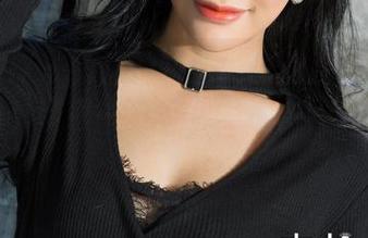 克拉女神 - 颖儿的灰丝美图简直是反季节的温暖，带着一丝淡淡的忧伤，太迷人了！