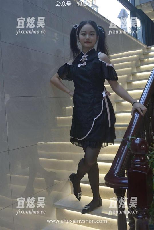 初夏女神 - 亲历安妮的炎炎夏日：这是组可以让你心跳的小套图啊！