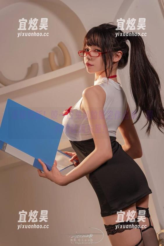 咬一口兔娘 重磅更新!咬一口兔娘的镂空作品集,照样没让我失望!