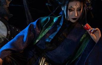 教室里的奈汐酱Nice：写真作品集大揭秘，谁在偷瞄？