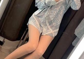 微密圈 - 小仙女ELaine的体操服写真，原图里藏着什么秘密？今晚你知道了！