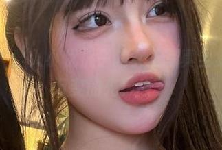 微密圈 - 踏入小优优子的女王写真全集，瞬息万变的光影故事