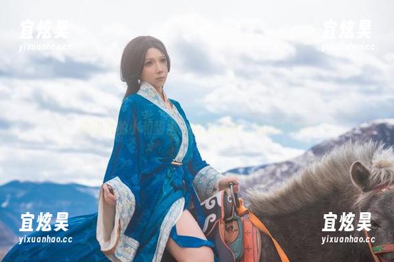 小和甜酒 旗袍下的小和甜酒:高清写真,微醺的瞬间