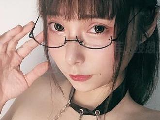 最新力作！小泉学姐吖的长腿图库，没想到腿可以这么长，心好累！