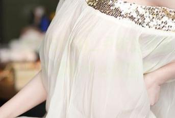 尤蜜荟 - 走进SOLO_尹菲的和服世界，套图中藏着什么秘密呢？