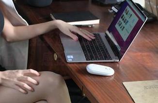 异思趣向 - 紫紫邀你欣赏书中的丝语：在原图作品中，感受那些微妙的情感流转。