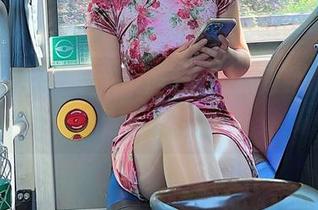 微密圈 - 当美图撞上清纯，张老师的壁纸带你走进奇幻梦境。