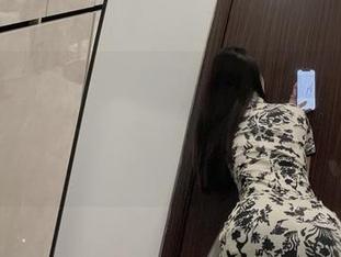 微密圈 - 必看！是可馨吖的新极致腰围比套图，简直是在挑战我的审美底线，真心止不住想赞叹。