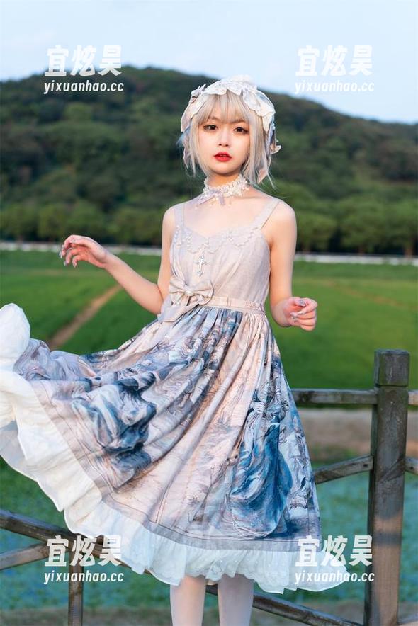 梨瑾瑾 每一张梨瑾瑾的稻田写真,都像是稻草上的小秘密。