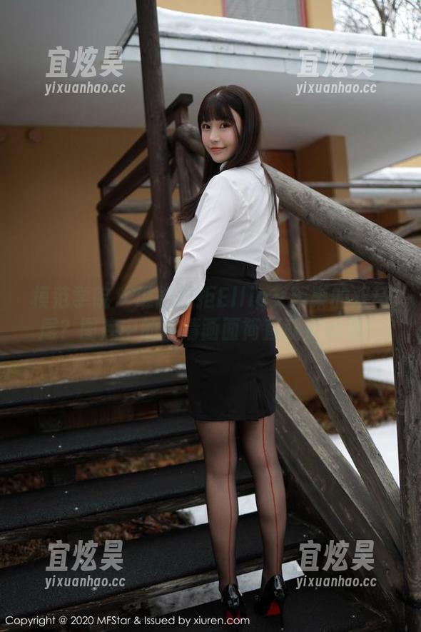 模范学院-Ellie艾栗栗 模范学院 - 谁能抗拒Ellie艾栗栗的双马尾?图库中的高清画面简直就是心动!