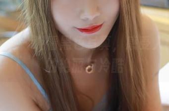 模范学院 - 观看黑色写真，感受人间荒糖的艳丽与冷酷
