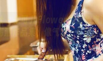 爱蜜社 - 朱可儿Flower的粉色魔法：强化版高清作品集，像气球一样轻巧又绚丽。