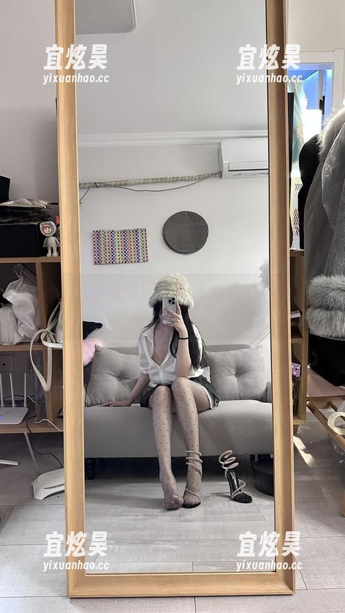 玫桃泡芙 微密圈 - 你敢看吗?玫桃泡芙的奶牛写真,真的牛得不行