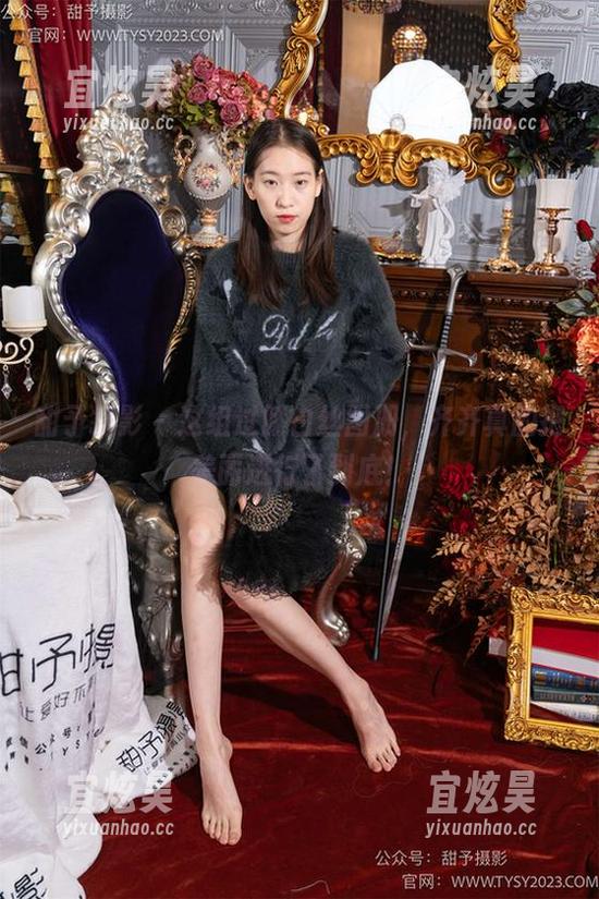 甜予摄影-齐齐 甜予摄影 - 这组过膝白丝图册,齐齐真的把美丽进行了到底!