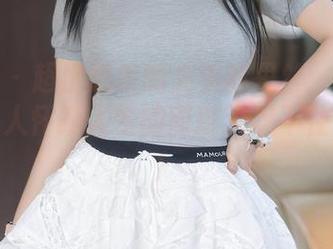 秀人网 - 超出想象的允尔裤里丝：写真图集，让人怀疑人生的同时又忍不住想点开！