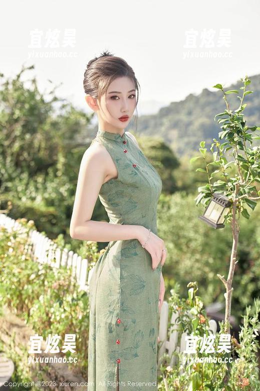 秀人网 - 精选凯竹的瑜伽瞬间：你以为她只是摆姿势？
