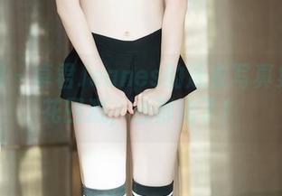 秀人网 - 卓君Jeanes的泳衣写真集：水花四溅，心都化了！