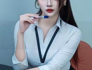 秀人网 - 走进娜露Selena的世界：珍藏版秘书写真原图大公开！