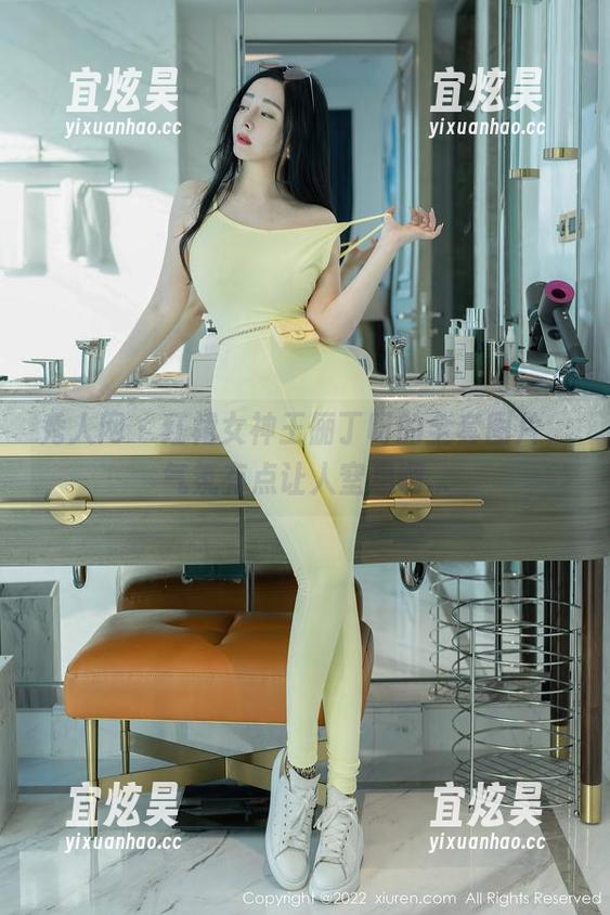 秀人网 - 红裙女神王俪丁呀的全套图片，气氛有点让人窒息啊...