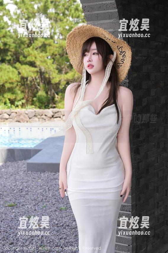 秀人网 - 甜白酱的夏日梦：图片中的那些偷来的阳光，谁能拒绝！