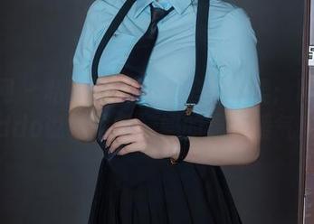 秀人网 - 私房图集插画里的温柔：阿乖Kiddo说她就是姨妈的温暖暖气！