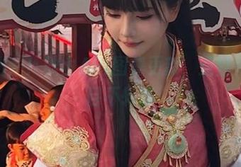 新鲜出炉！秋山AkI图集更新，亚丝娜让人目不转睛
